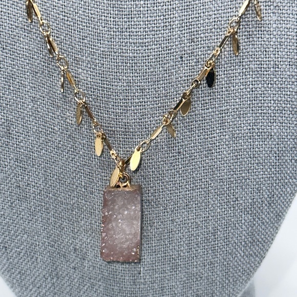 New Pink Quartz Stone Gold Dainty layering Necklace Adj minimalist revolve - Picture 2 of 2